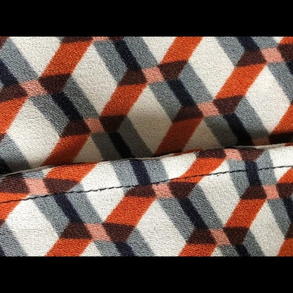 BCBGMaxAzria Cathleen geometric sleeveless top - Picture 11 of 16